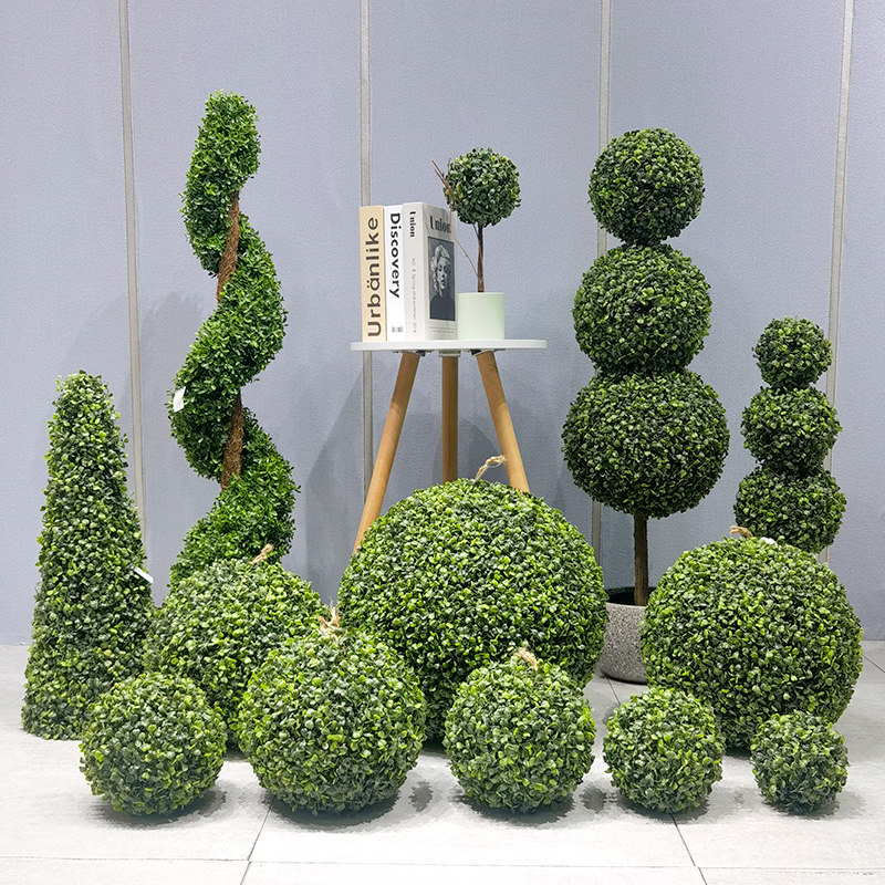 人工植物トピアリーボール低メンテナンスガーデンサプライヤーのための環境にやさしい芝生ボール結婚式の装飾ガーデニングの装飾